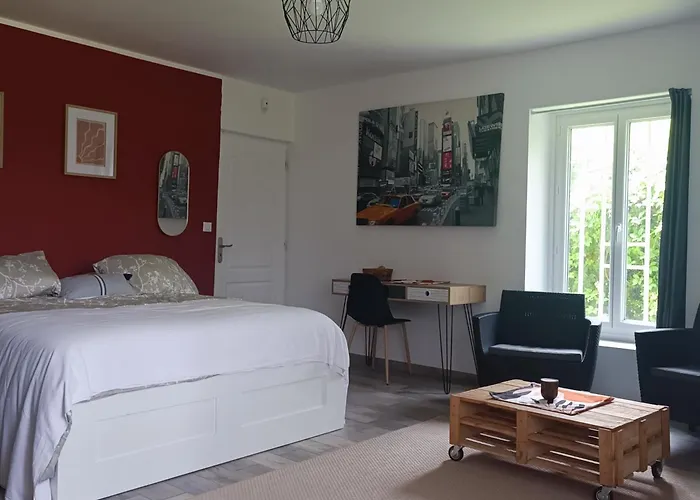 La Lezardiere * Aiguillon